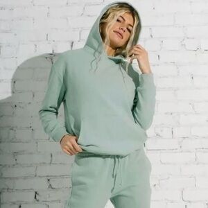 ZYIA Active Muted Mint Relaxation Pocket Hoodie Size Large